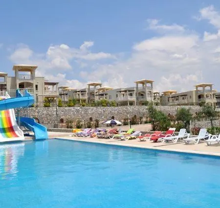 Flamingo Country Club Apartment Complex Apartment *
