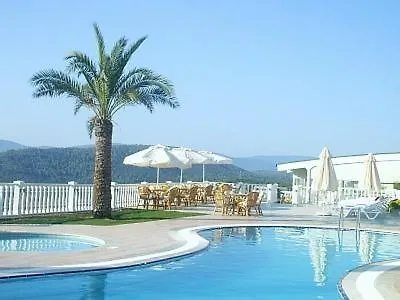Flamingo Country Club Apartment Complex